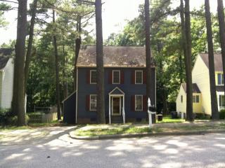 4504 Jacqueline Ln, Raleigh, NC 27616-5695