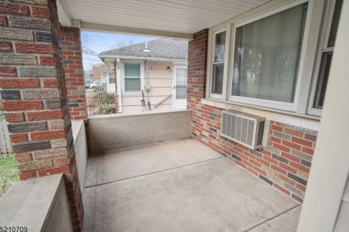 1486 Valley Rd, Rahway, NJ 07065-2025