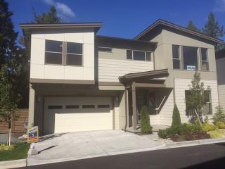 10309 Slater Ave, Kirkland, WA 98033