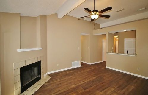 732 Lemons St, Cedar Hill TX  75104-7933 exterior