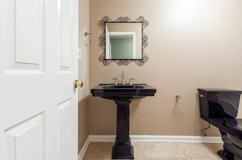 108 Holly Ridge Rd, Stockbridge GA  30281-6349 exterior