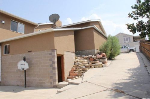 2324 Mdw St, Cedar City UT 84720-2265 exterior