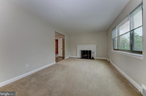 9607 Dilston Rd, Silver Spring MD  20903-1914 exterior