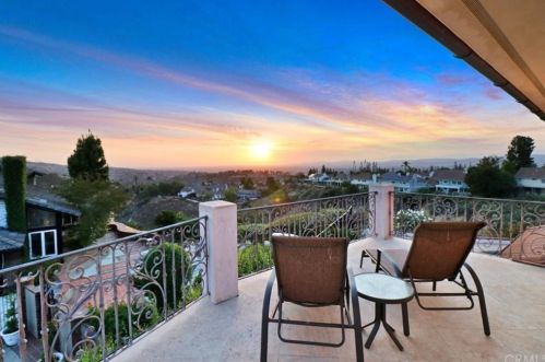 865 Swallow Way, Anaheim CA  92807-4430 exterior