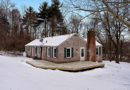 34 Four Story Ln, Torrington, CT 06790-6201