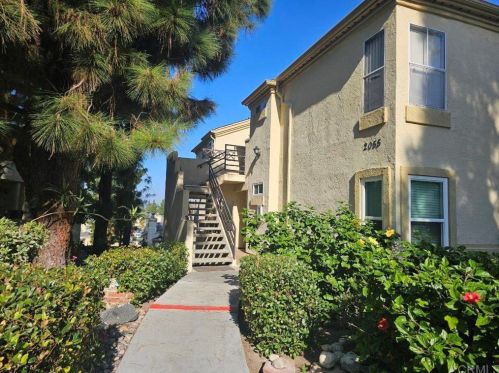 2055 Lakeridge Cir, Chula Vista CA  91913-2391 exterior