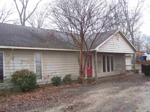 11001 John Deere Ln, Weiner, AR 72479-8941