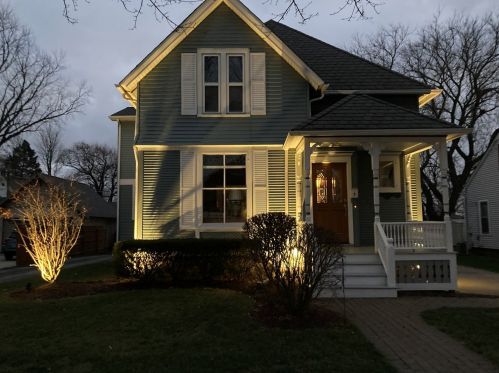 711 Geneva St, Barrington Hills, IL 60118