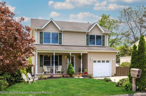 2210 Crestwood Dr, Lacey, NJ 08731-3728