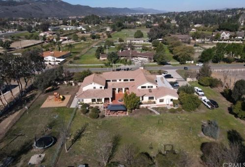 41775 Yorba Ave, Temecula, CA 92592-2431