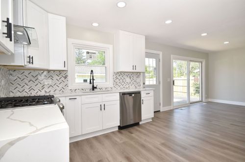 168 Winthrop Ave, Addison IL  60101-4711 exterior