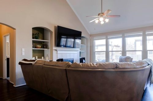 1005 Terrace View Dr, Fort Worth, TX 76108-6938