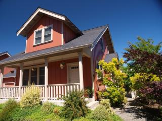 1410 Gwinn St, Monmouth, OR 97361-1572