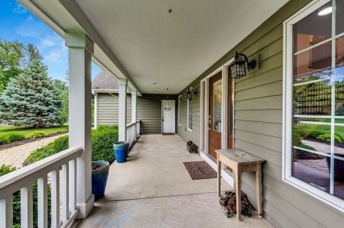 3111 Rogers Rd, Bull Valley, IL 60012-1328