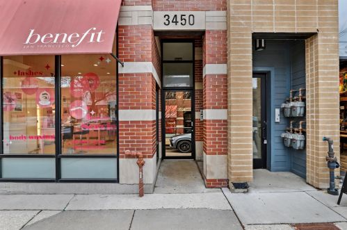 3450 Southport Ave, Chicago IL  60657-1492 exterior