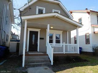 168 Peninsula Ave, Portsmouth, VA 23704-1715