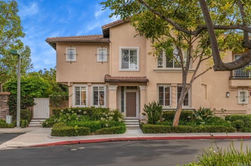 29 Olivewood, Irvine, CA 92618-6910