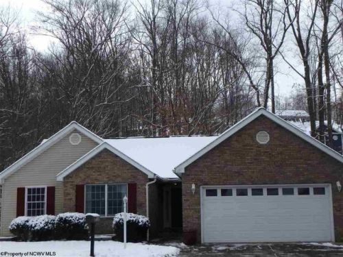 105 Coventry Ct, Lake Ridge, WV 26330-2811