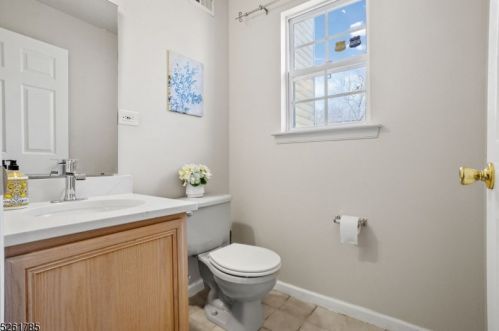 27 Grant Way, Princeton NJ  08540-1667 exterior