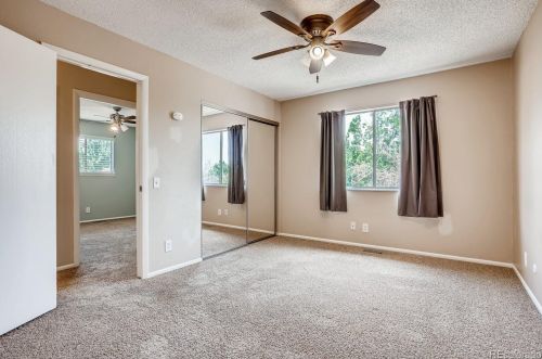 3985 Jasper Ct, Denver, CO 80013-2536