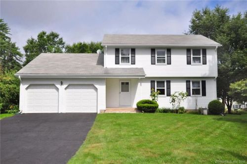104 Tiffany Dr, Windsor, CT 06095-2428