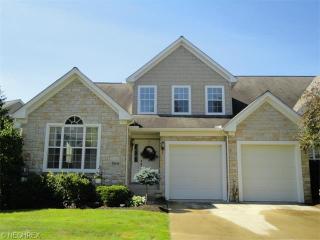 29448 Hummingbird Cir, Cleveland OH 44145-5292 exterior