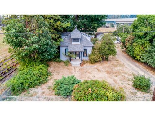 1303 Riv St, Newberg OR  97132-3528 exterior