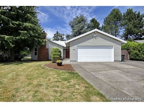 607 Hale Pl, Damascus, OR 97080