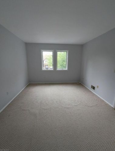 18 Malanga Ct, Scotch Plains NJ  07076-1642 exterior