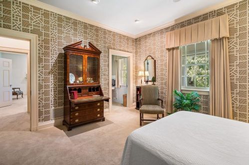 10 Habersham Way, Atlanta GA  30305-2800 exterior