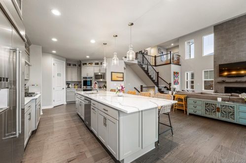 27760 Lakeview Dr, Aurora CO  80016 exterior