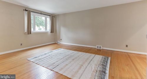 302 Crestwood Ave, Haddonfield NJ 08033-2917 exterior