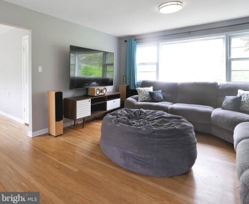 2805 Henderson Ave, Silver Spring MD 20902-2113 exterior