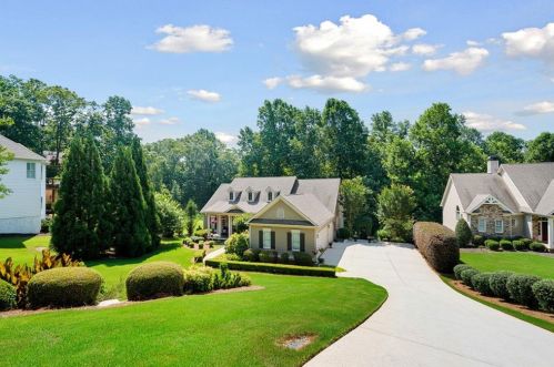 7425 Kingfisher Ln, Dawsonville, GA 30534-4741