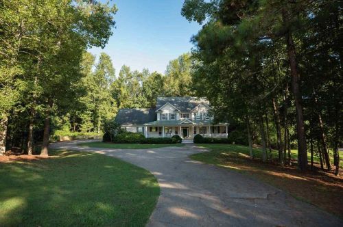 315 Hidden Lakes Dr, Carrollton, GA 30116-4709