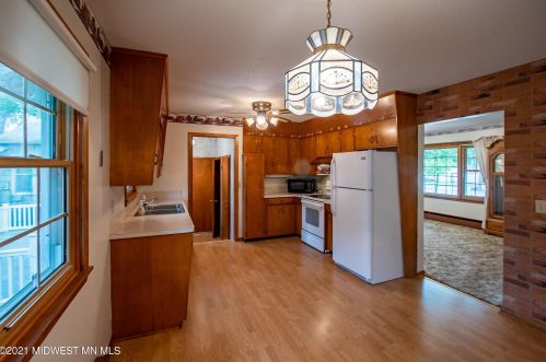 115 2nd St, Wadena, MN 56482-1322