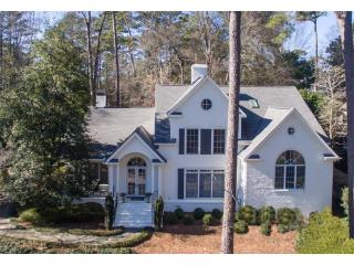 4242 Club Ln, Atlanta, GA 30319-1140