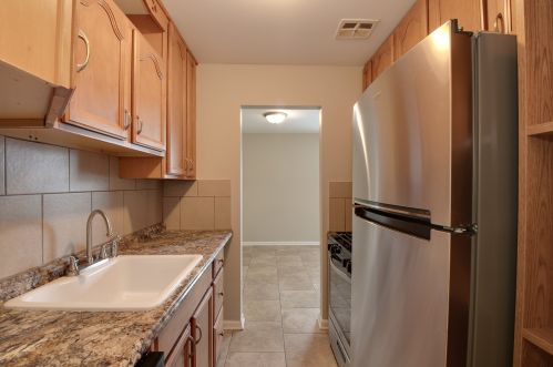 889 Trace Dr, Buffalo Grove, IL 60089-8303