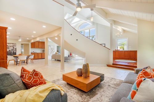 919 Kealaolu Pl, Honolulu HI  96816-5420 exterior