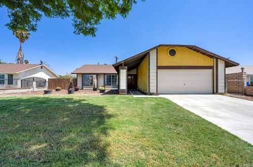1300 Turley St, Riverside, CA 92501-1655