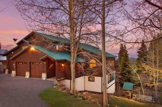 13271 Ski Slope Way, Truckee, CA 96161-7082
