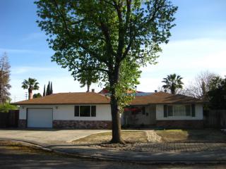 1216 Willeen Ct, Modesto, CA 95350-3655