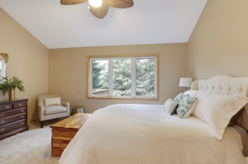 13907 Farmington Way, Saint Paul MN  55124-3314 exterior