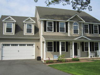 38 Sconset Cir, Huntington CT  06484-6168 exterior