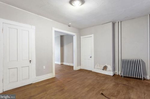 218 Penn St, York PA  17401-2913 exterior