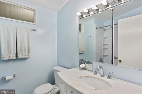 11510 Lockhart Pl, Silver Spring MD 20902-3166 exterior