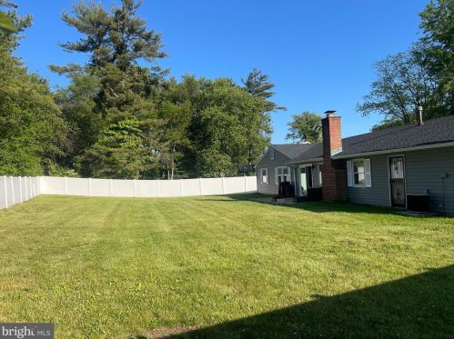 32 Turner Ln, Willingboro, NJ 08046-3622