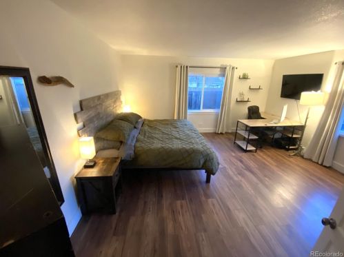 2250 Zuni St, Englewood CO  80110-1058 exterior