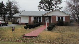 305 2nd Ave, Decherd, TN 37324-3422
