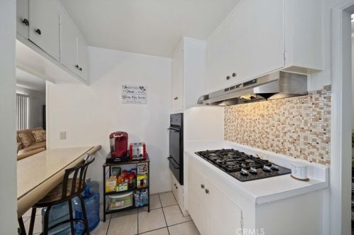 43820 Adler Ave, Lancaster CA 93534-5068 exterior